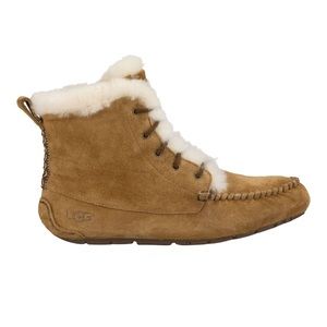 Ugg Women’s Chickaree Moccasin Boots: Chestnut